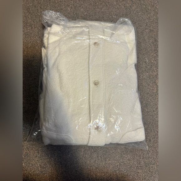 Victoria's Secret PINK Reverse Fleece Shacket Shirt Jacket in Creamer XL - Picture 5 of 10